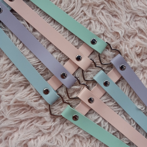 Pastel kawaii waist cincher/belt w silver metal hearts! Waist sizes 28-34 nwot! - Picture 9 of 11